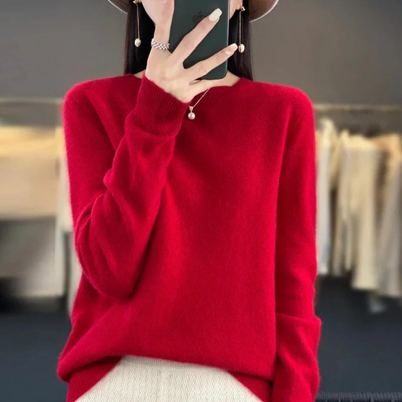 Womens Crewneck Cashmere Sweater - Pullover Style