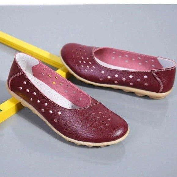 Womens Wide Fit Leather Loafers with Comfort Cushioning