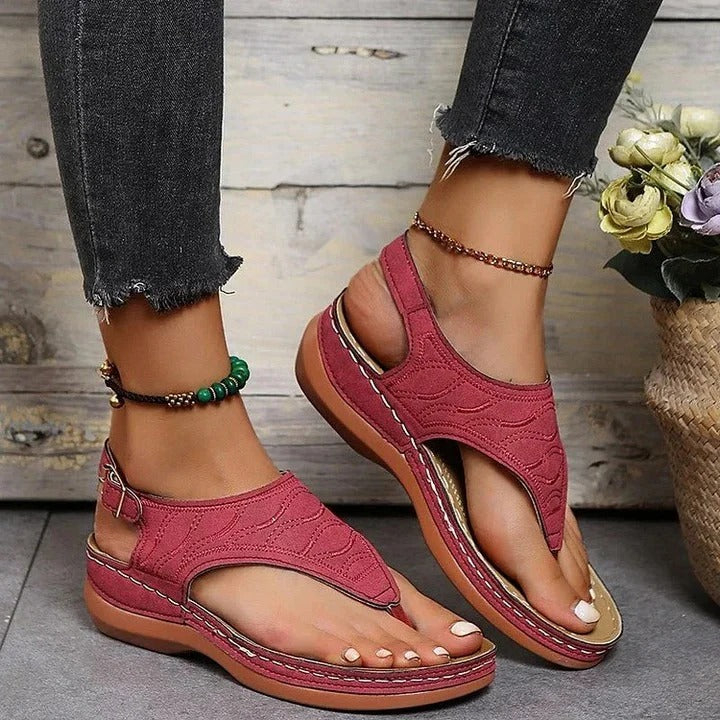 Women's Sandals with Arch Support and Cushioned Footbed for Comfort