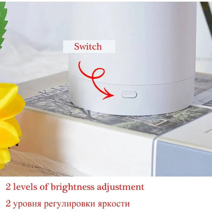 Warm Ambient Glow LED Table Lamp in Sunflower Design