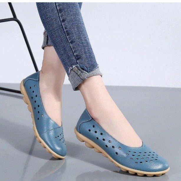 Womens Wide Fit Leather Loafers with Comfort Cushioning