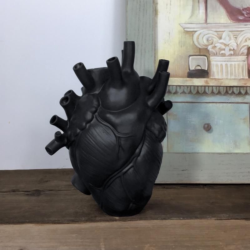 Ceramic Vase in Heart Shape – Artistic Anatomical Design