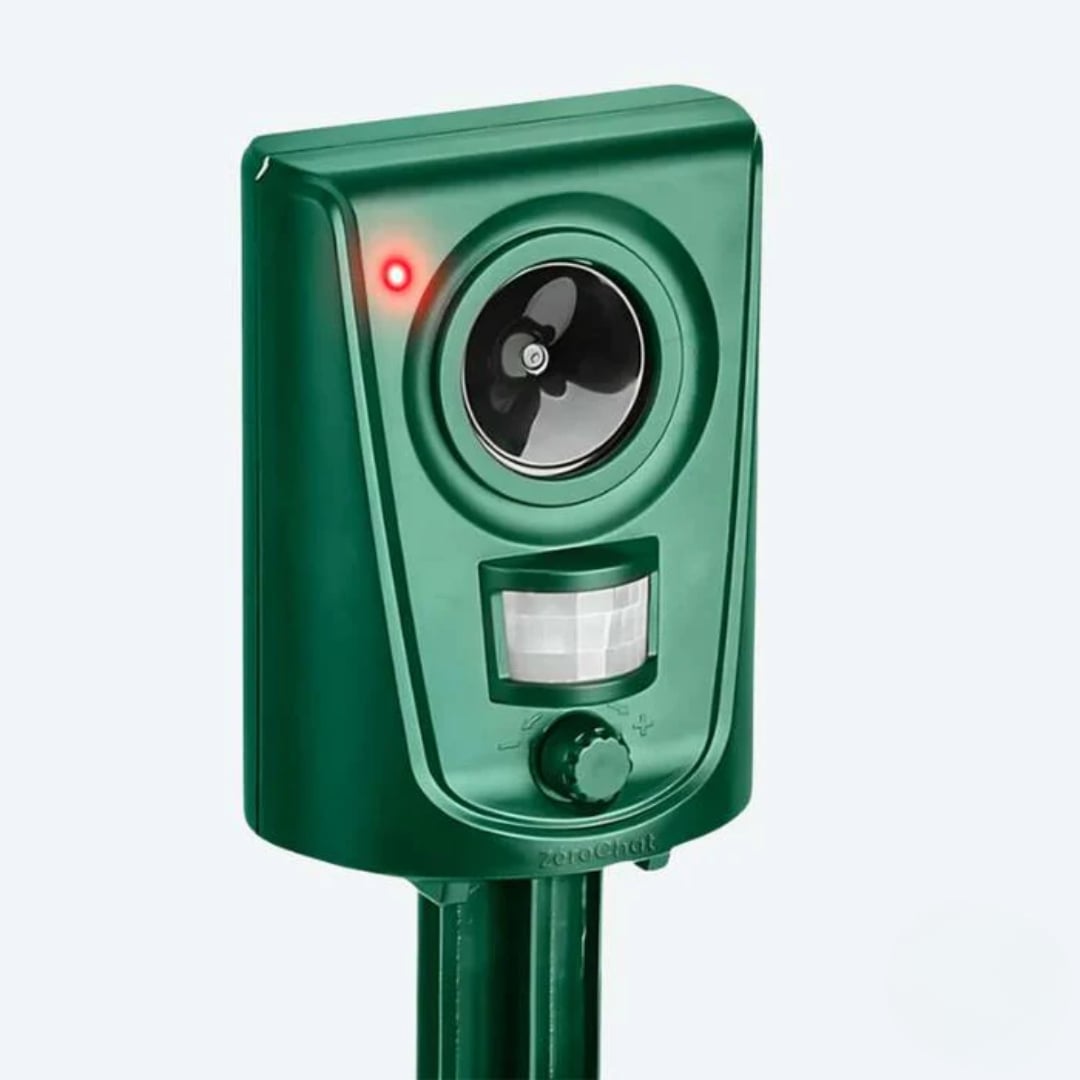 PIR Sensor Ultrasonic Cat Repeller - Waterproof for Indoor/Outdoor Use