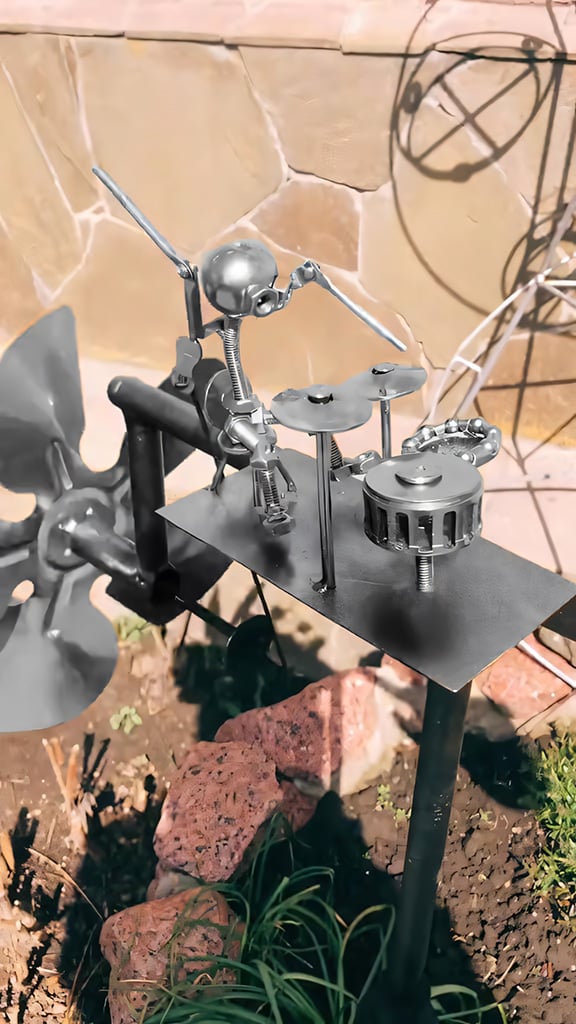 Metal Wind Spinner with Rock Band Theme – Durable Steel Garden Decor for Outdoors