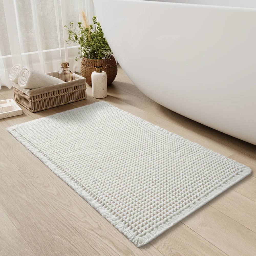 Non-Slip Bath Rug with Tassels – Ultra Absorbent and Machine Washable
