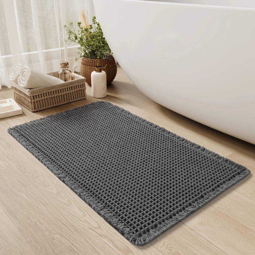 Non-Slip Bath Rug with Tassels – Ultra Absorbent and Machine Washable