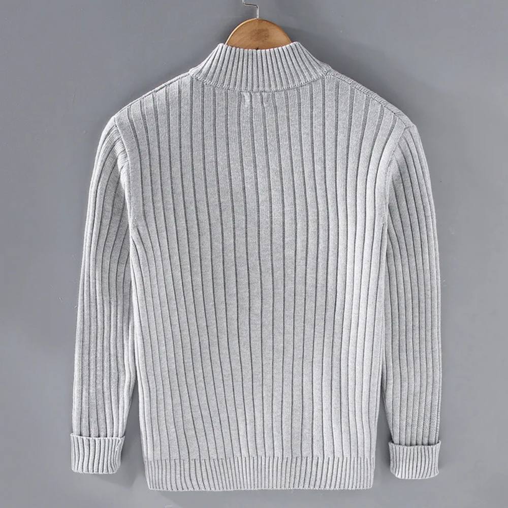 Modern Knitted Sweater for Men - Zip Cardigan with Tailored Fit