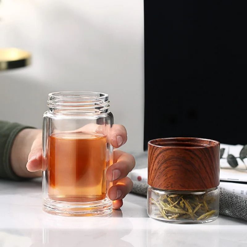 Borosilicate Glass Travel Mug with Double Wall and Integrated Strainer for Loose Leaf and Herbal Tea