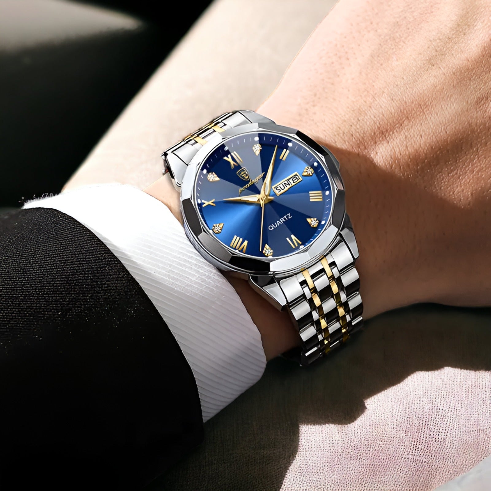 Quartz Movement Men's Watch with Stainless Steel Band - Elegant Design