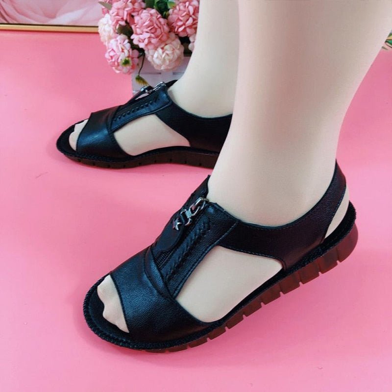 Sandals with Three-Arch Support for Enhanced Comfort