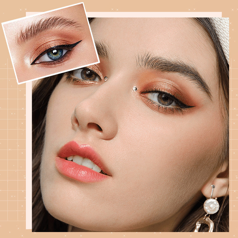 10-Color Sparkly Eyeshadow Palette for Makeup Enthusiasts