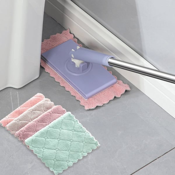 Flat Mop with Rotating Head – Hands-Free Pad System