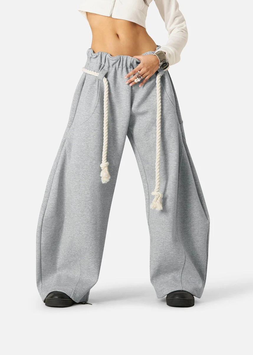 Chic High-Waisted Joggers for Women – Modern Barrel Leg Sweatpants with Adjustable Elastic Waist and Deep Pockets